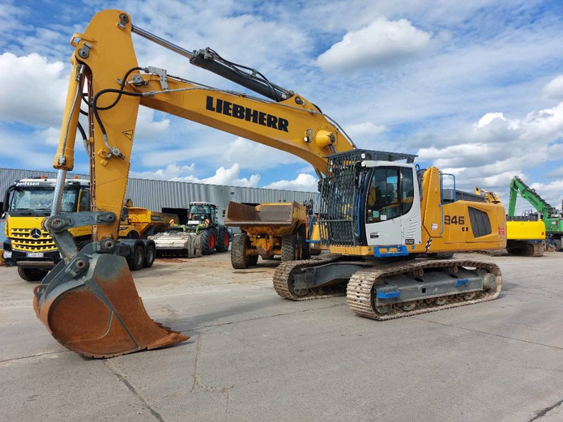 Liebherr R946LC (Lifting Cab) - Pelle sur chenille: photos 3 Liebherr R946LC (Lifting Cab) - Pelle sur chenille: photos 3