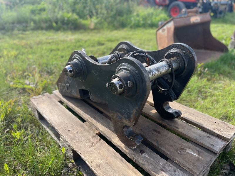 NTP10 B20 S1 - Attache rapide pour Pelle: photos 3 NTP10 B20 S1 - Attache rapide pour Pelle: photos 3