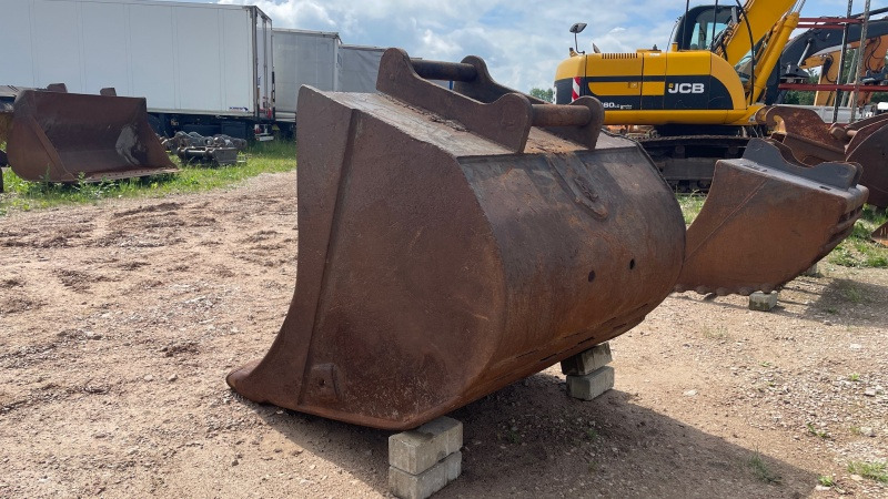 S60 GP bucket - Godet pour Pelle: photos 4 S60 GP bucket - Godet pour Pelle: photos 4