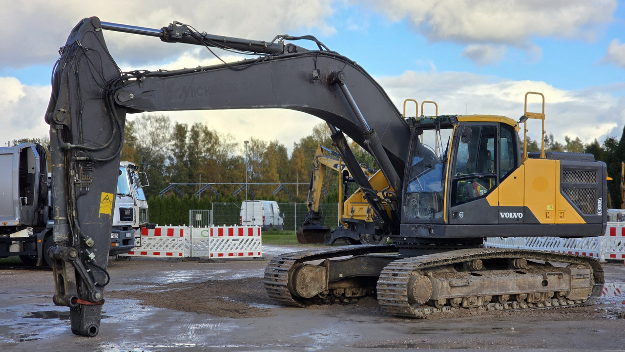 VOLVO EC300EL - Pelle sur chenille: photos 3 VOLVO EC300EL - Pelle sur chenille: photos 3