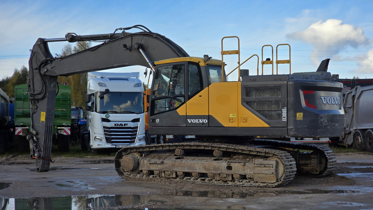 VOLVO EC300EL - Pelle sur chenille: photos 4 VOLVO EC300EL - Pelle sur chenille: photos 4