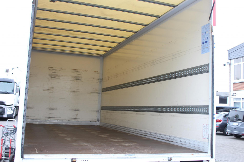 Camion Mercedes-Benz Atego 818 E6  Koffer   Klima  LDW  Schalter  LBW: photos 15
