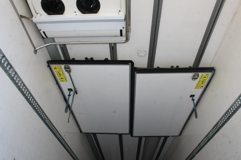 Chereau CV 1950Mt. 2,60h Strom Bi-Multi-Temp. TW LBW FRC - Semi-remorque frigorifique: photos 2 Chereau CV 1950Mt. 2,60h Strom Bi-Multi-Temp. TW LBW FRC - Semi-remorque frigorifique: photos 2