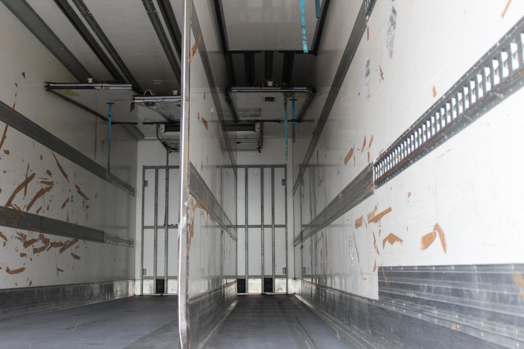 Mercedes-Benz Antos 2536 E6 CS 1250Mt Tri-temp LBW TW ATP - Camion frigorifique: photos 4 Mercedes-Benz Antos 2536 E6 CS 1250Mt Tri-temp LBW TW ATP - Camion frigorifique: photos 4