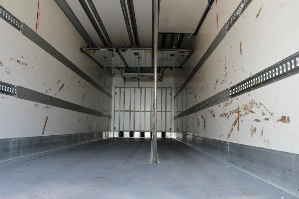 Mercedes-Benz Antos 2536 E6 CS 1250Mt Tri-temp LBW TW ATP - Camion frigorifique: photos 3 Mercedes-Benz Antos 2536 E6 CS 1250Mt Tri-temp LBW TW ATP - Camion frigorifique: photos 3