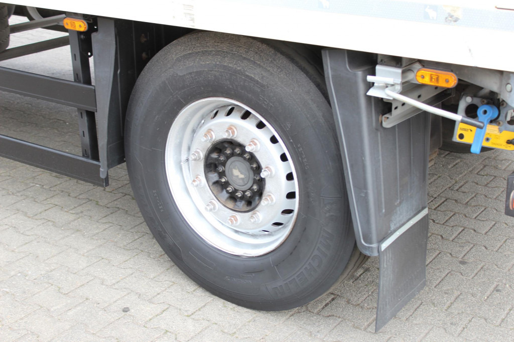 Remorque frigorifique SCHMITZ TK SLX 100 Strom Aluboden FRC: photos 6 Remorque frigorifique SCHMITZ TK SLX 100 Strom Aluboden FRC: photos 6