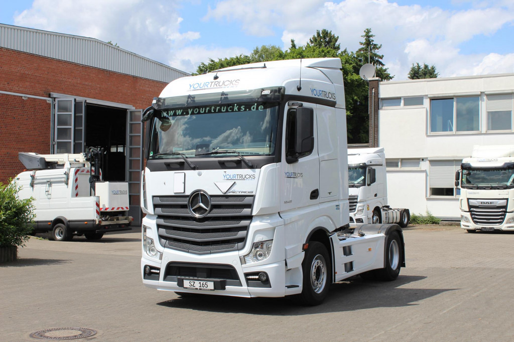 Mercedes-Benz Actros 1845 Retarder Xenon ACC Vollspoiler - Tracteur routier: photos 1 Mercedes-Benz Actros 1845 Retarder Xenon ACC Vollspoiler - Tracteur routier: photos 1