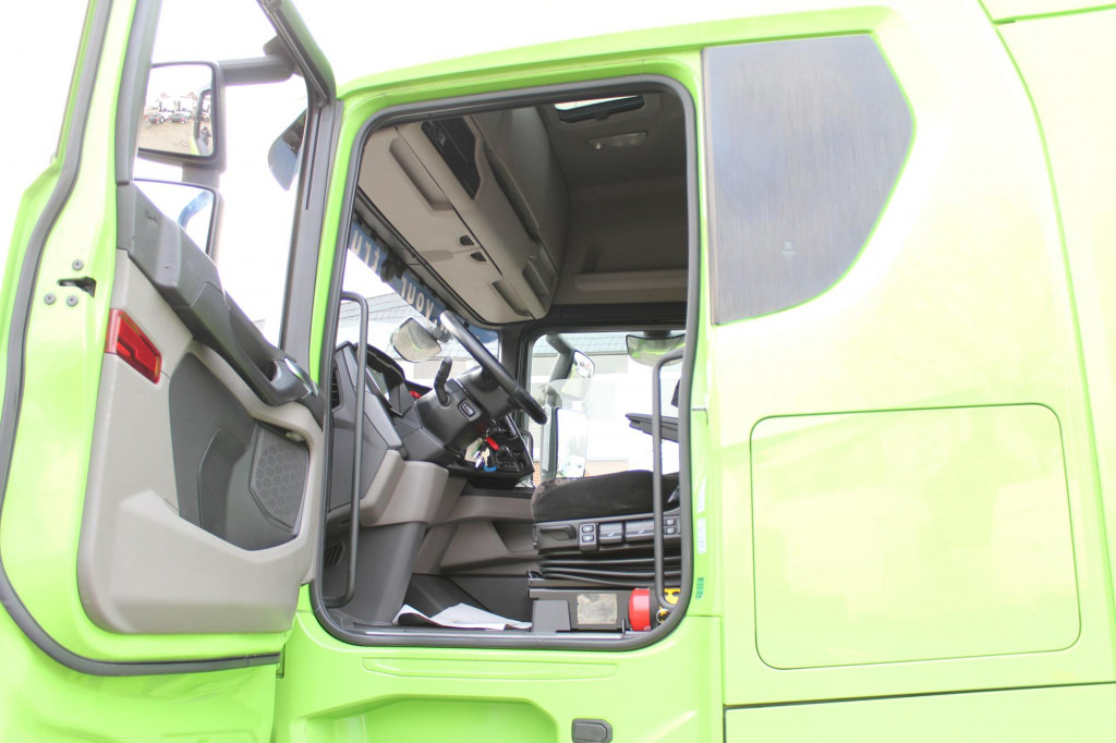 Scania S 500 Retarder Kühlbox Alufelgen Navi Vollspoiler - Tracteur routier: photos 5 Scania S 500 Retarder Kühlbox Alufelgen Navi Vollspoiler - Tracteur routier: photos 5