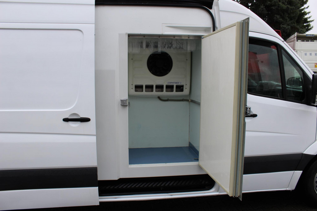 VW Crafter Tiefkühl Bi-Temp Maxi CX 350 MT Strom - Véhicule utilitaire: photos 3 VW Crafter Tiefkühl Bi-Temp Maxi CX 350 MT Strom - Véhicule utilitaire: photos 3