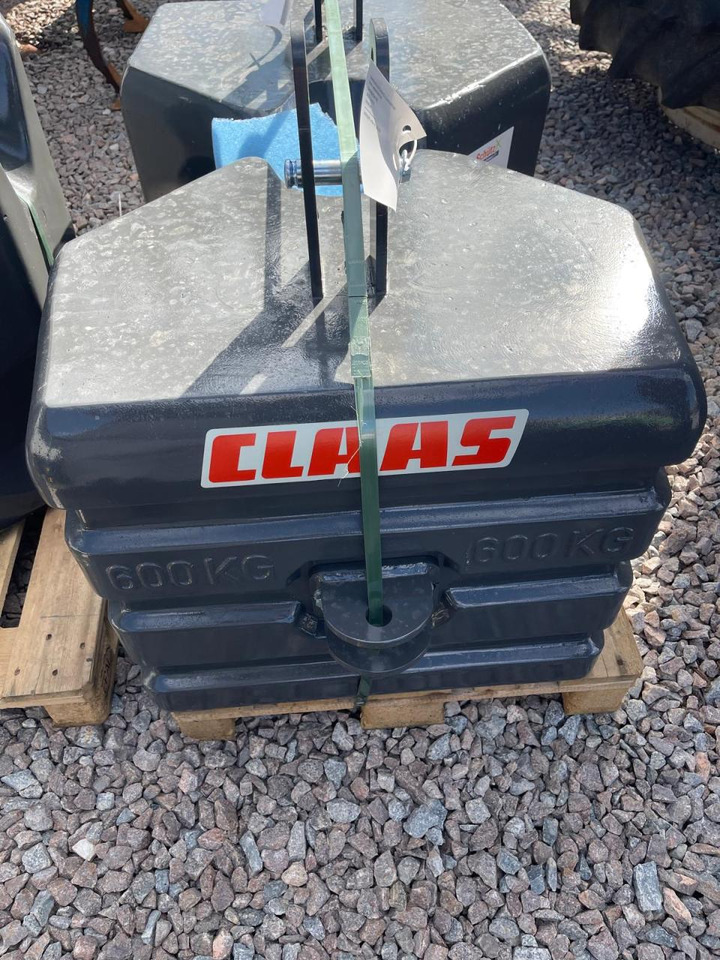 CLAAS CLAAS Frontgewicht 600kg NEU - Accessoire: photos 1 CLAAS CLAAS Frontgewicht 600kg NEU - Accessoire: photos 1