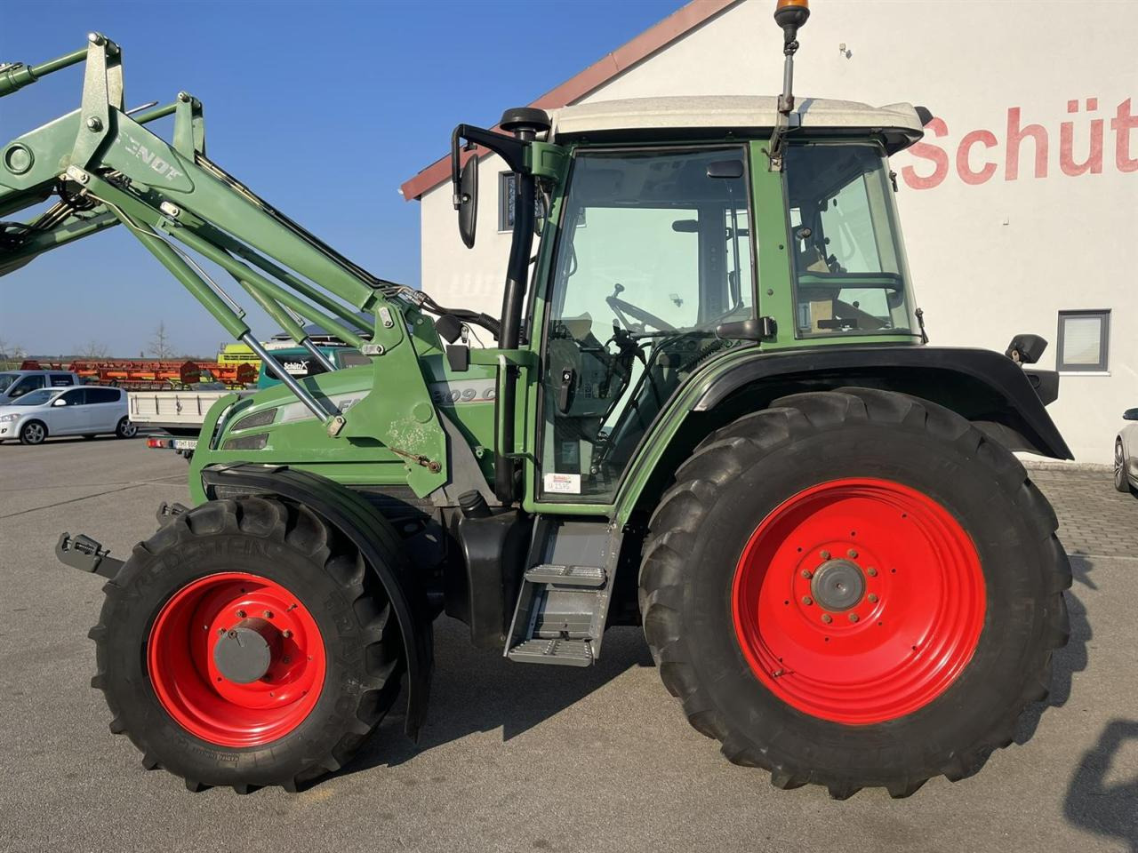 Fendt 309 Ci mit Frontlader, FKH, DL, Klima, 8250Bh - Tracteur agricole: photos 3 Fendt 309 Ci mit Frontlader, FKH, DL, Klima, 8250Bh - Tracteur agricole: photos 3