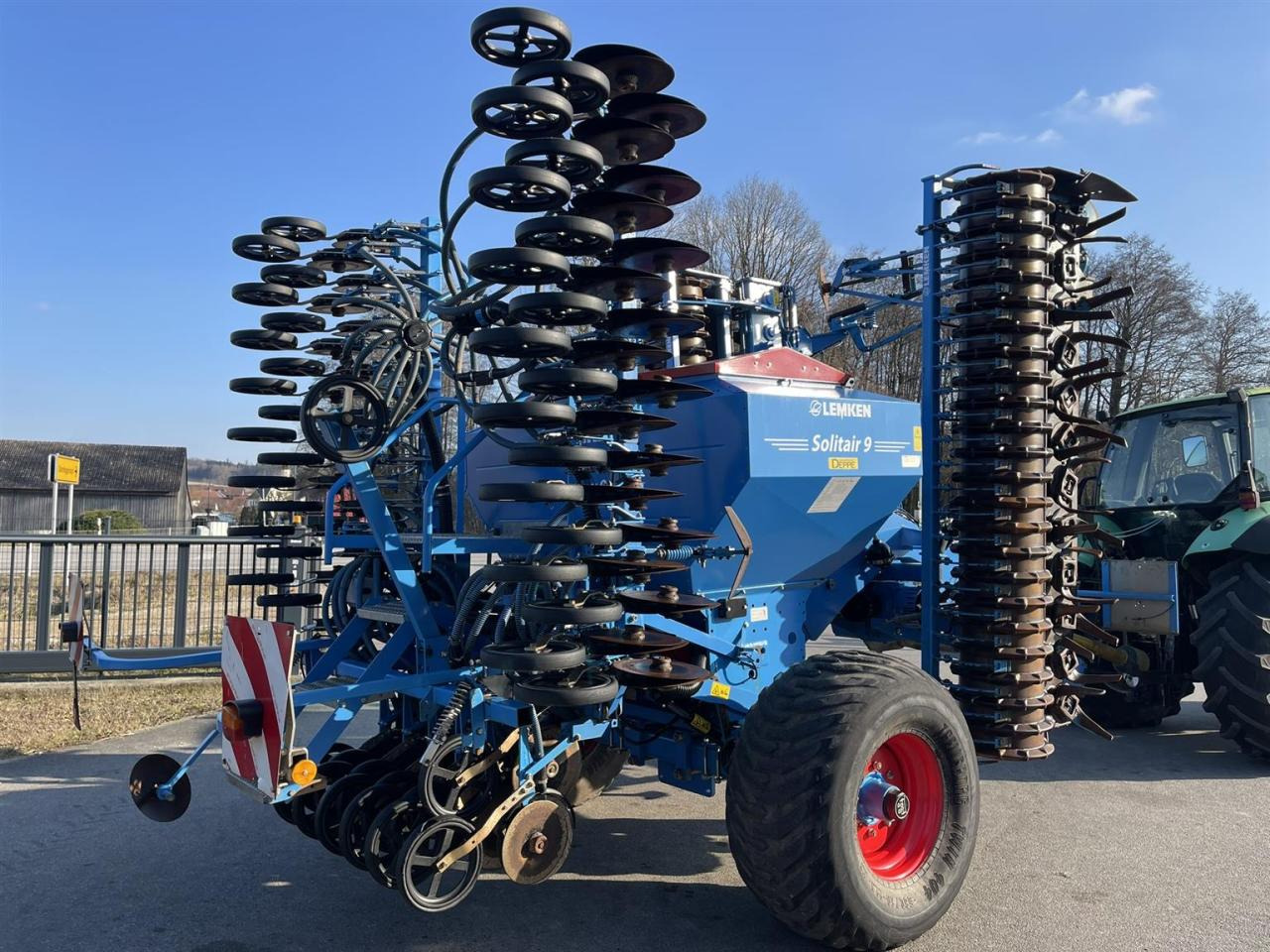 Lemken Kombination Lemken Zirkon 10/600KA, Solitär 9/600, Baujahr 2014 - Combiné de semis: photos 5 Lemken Kombination Lemken Zirkon 10/600KA, Solitär 9/600, Baujahr 2014 - Combiné de semis: photos 5