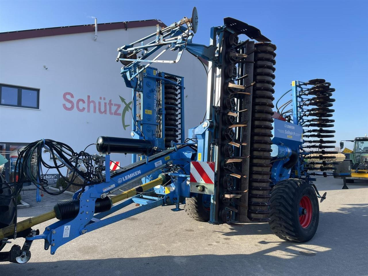 Lemken Zirkon 10/600KA, Solitär 9/600 Kombination - Combiné de semis: photos 1 Lemken Zirkon 10/600KA, Solitär 9/600 Kombination - Combiné de semis: photos 1