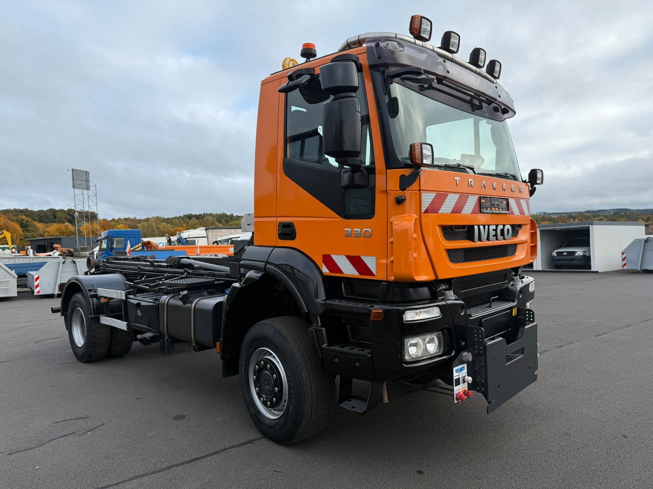 Iveco Trakker 330 EEV Winterdienst Abroll - Camion ampliroll: photos 5 Iveco Trakker 330 EEV Winterdienst Abroll - Camion ampliroll: photos 5