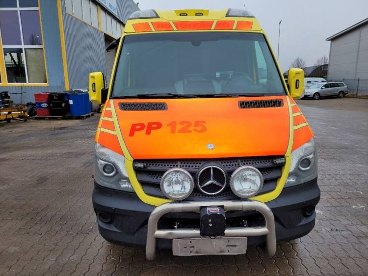 MERCEDES – BENZ SPRINTER 2.2D AMBULANCE (PROFILE) KLIMA 11.2014 EURO 5 - Ambulance: photos 2 MERCEDES – BENZ SPRINTER 2.2D AMBULANCE (PROFILE) KLIMA 11.2014 EURO 5 - Ambulance: photos 2