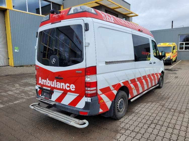 MERCEDES – BENZ SPRINTER 319 3.0D AMBULANCE (PROFILE) KLIMA, 6.2017, EURO 6 - Ambulance: photos 4 MERCEDES – BENZ SPRINTER 319 3.0D AMBULANCE (PROFILE) KLIMA, 6.2017, EURO 6 - Ambulance: photos 4
