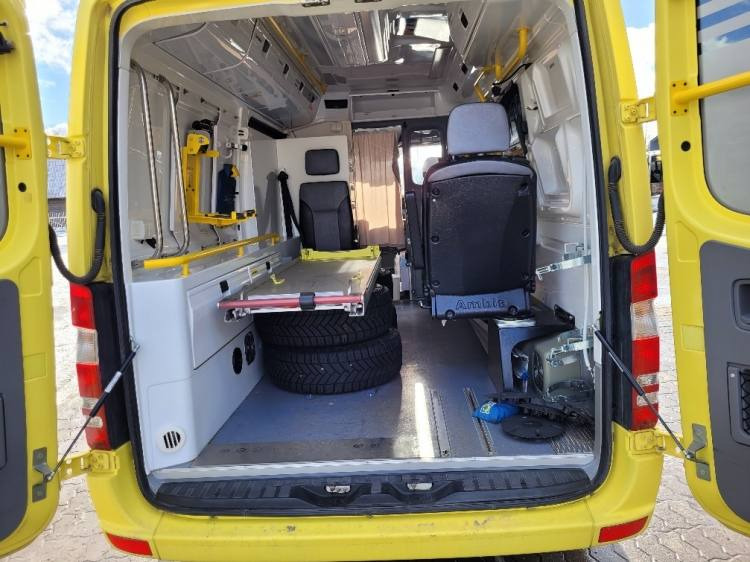 MERCEDES – BENZ SPRINTER AMBULANCE (PROFILE) KLIMA 2.2016 EURO 6 - Ambulance: photos 4 MERCEDES – BENZ SPRINTER AMBULANCE (PROFILE) KLIMA 2.2016 EURO 6 - Ambulance: photos 4