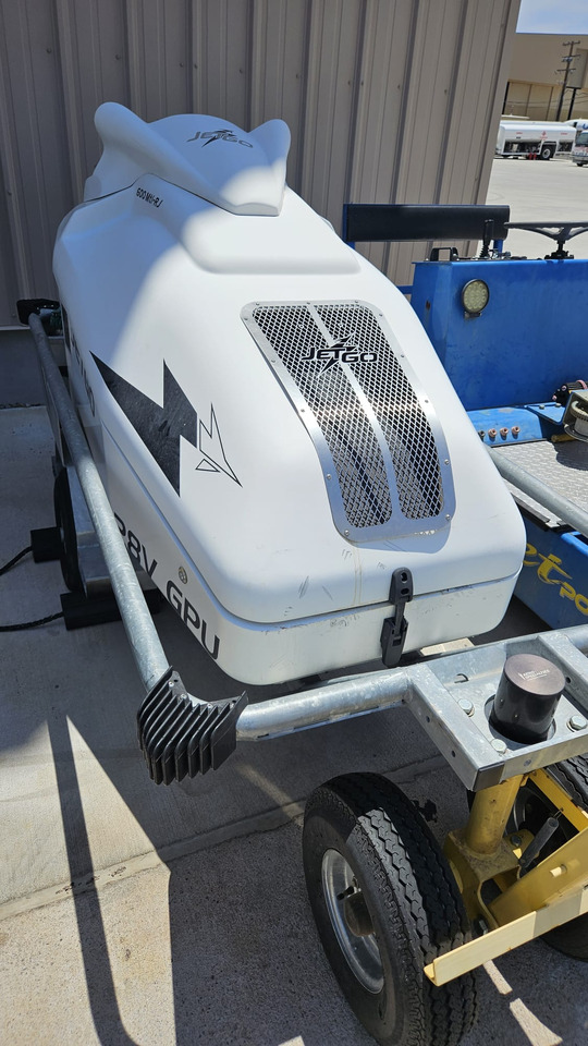 AERO SPECIALTIES diesel-electric hybrid GPU JETGO-600MTI-RJ - Groupe électrogène au sol: photos 3 AERO SPECIALTIES diesel-electric hybrid GPU JETGO-600MTI-RJ - Groupe électrogène au sol: photos 3