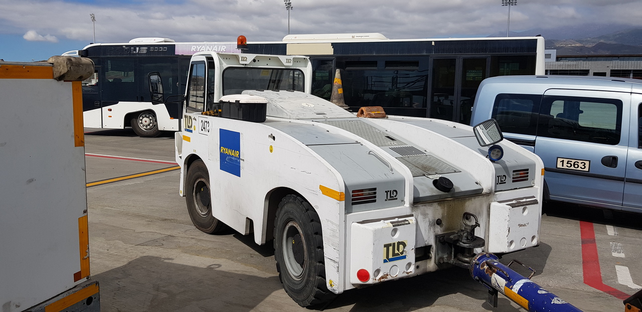 TLD Pushback TMX150-15 - Tracteur d'avions: photos 1 TLD Pushback TMX150-15 - Tracteur d'avions: photos 1