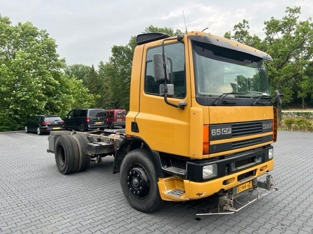 DAF CF 65 FA65.210 CF Right Hand Drive - Châssis cabine: photos 1 DAF CF 65 FA65.210 CF Right Hand Drive - Châssis cabine: photos 1