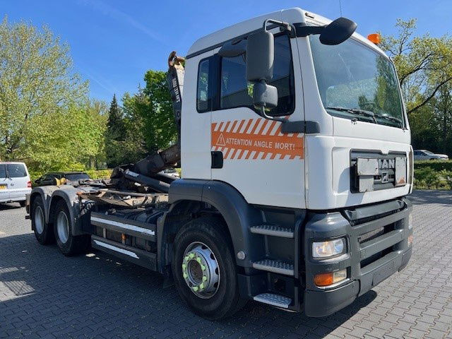 MAN TGA 26.360 TGA 26.360 6x4 Steelspring - Camion porte-conteneur/ Caisse mobile: photos 1 MAN TGA 26.360 TGA 26.360 6x4 Steelspring - Camion porte-conteneur/ Caisse mobile: photos 1