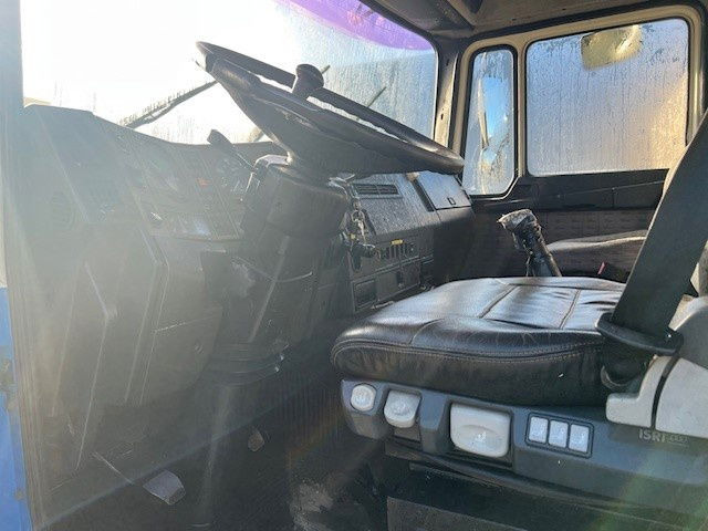 MAN 12.232 18.232 - Tracteur routier: photos 5 MAN 12.232 18.232 - Tracteur routier: photos 5