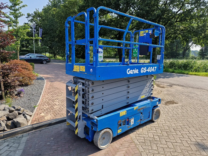 Genie GS-4047 - Nacelle ciseaux: photos 4 Genie GS-4047 - Nacelle ciseaux: photos 4