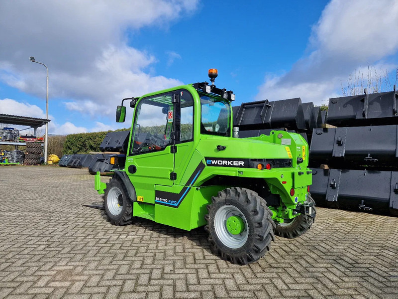 Merlo E-Worker 25.5-90 4x4 - Chariot télescopique: photos 3 Merlo E-Worker 25.5-90 4x4 - Chariot télescopique: photos 3