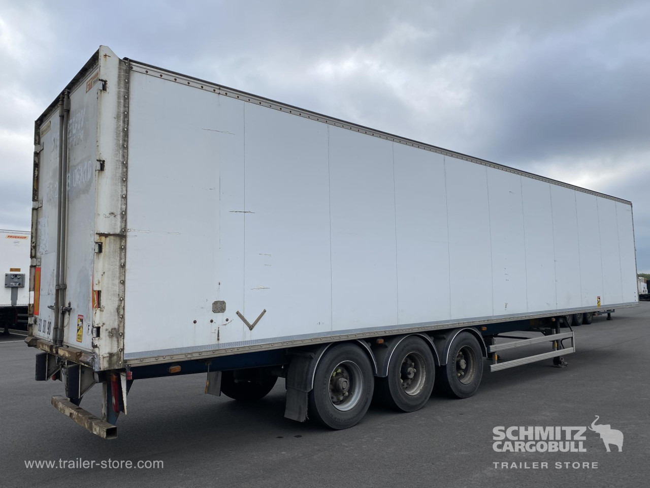 Dryfreight Standard - Semi-remorque fourgon: photos 2 Dryfreight Standard - Semi-remorque fourgon: photos 2
