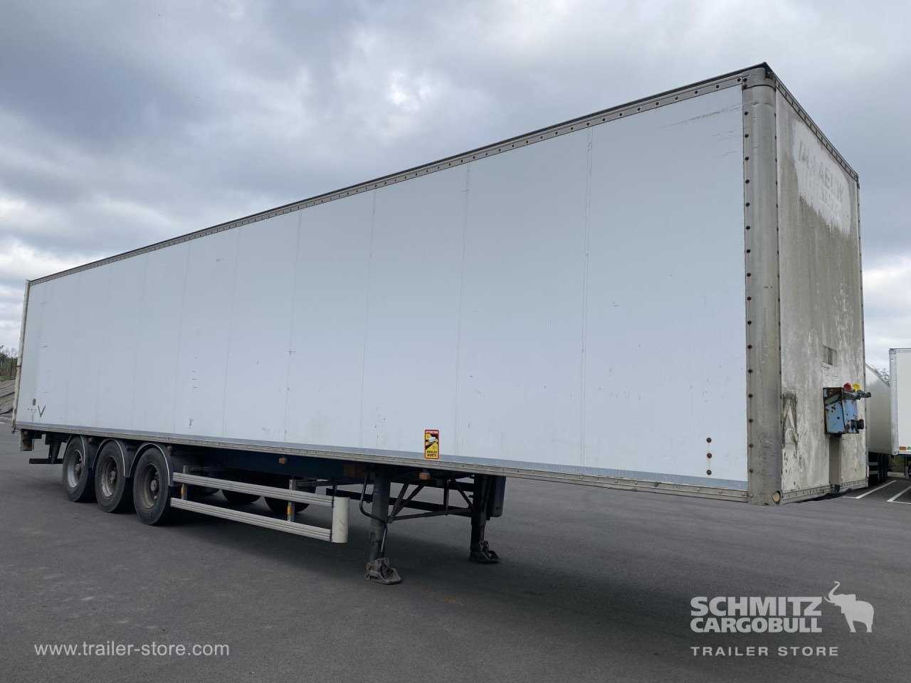 Dryfreight Standard - Semi-remorque fourgon: photos 1 Dryfreight Standard - Semi-remorque fourgon: photos 1
