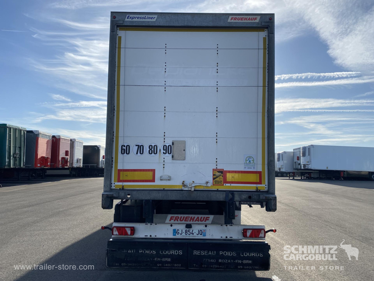 FRUEHAUF Dryfreight Standard Roller shutter door - Semi-remorque fourgon: photos 4 FRUEHAUF Dryfreight Standard Roller shutter door - Semi-remorque fourgon: photos 4