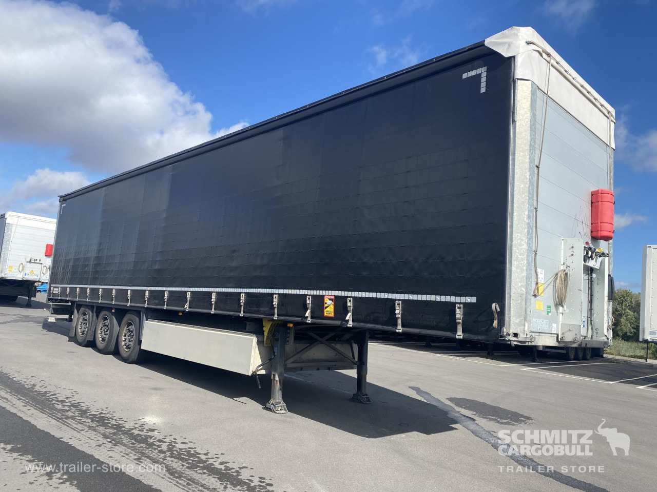 SCHMITZ Curtainsider Standard - Semi-remorque rideaux coulissants: photos 1 SCHMITZ Curtainsider Standard - Semi-remorque rideaux coulissants: photos 1