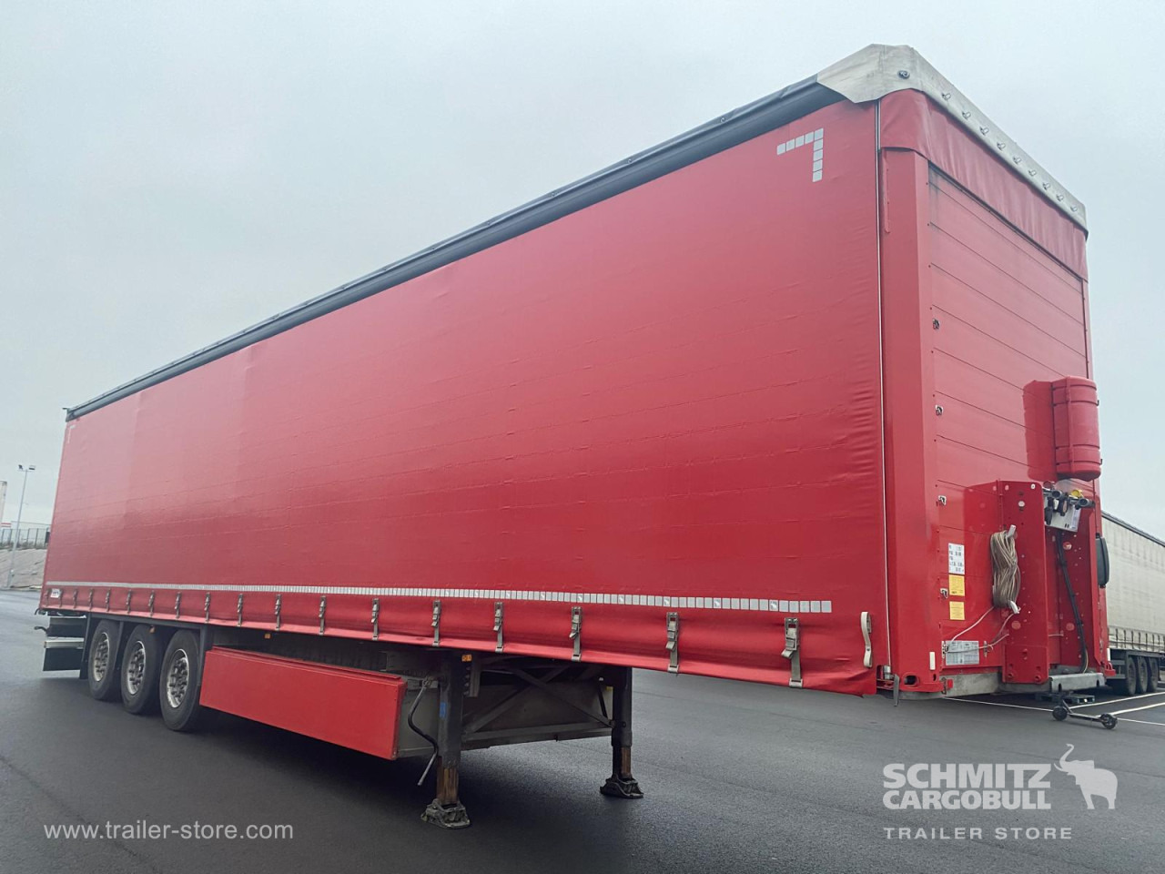 SCHMITZ Curtainsider Standard - Semi-remorque rideaux coulissants: photos 1 SCHMITZ Curtainsider Standard - Semi-remorque rideaux coulissants: photos 1
