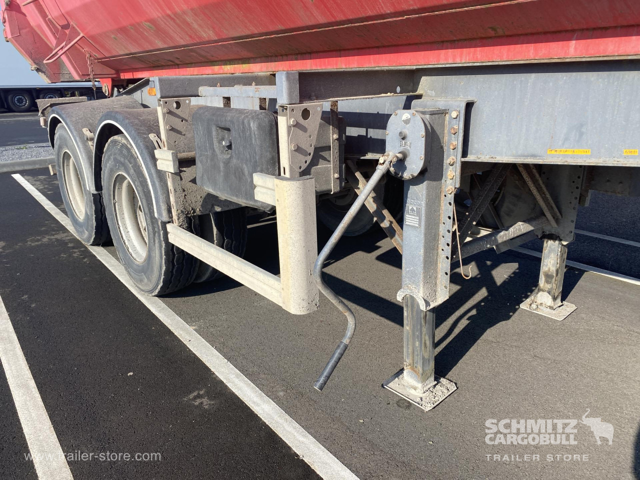 Tipper Steel half pipe body 91m³ - Semi-remorque benne: photos 2 Tipper Steel half pipe body 91m³ - Semi-remorque benne: photos 2