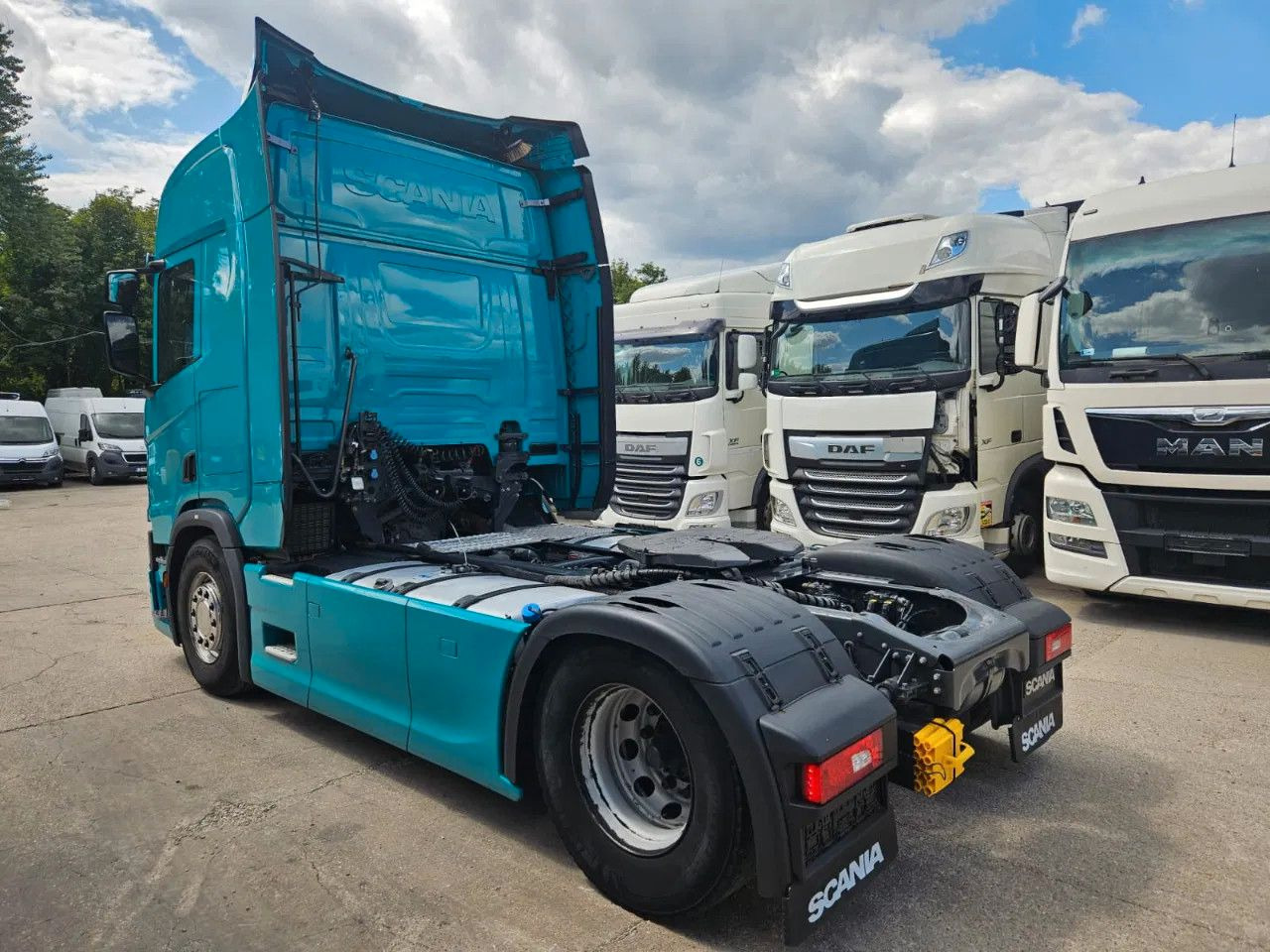 Scania R500 Standard-Turquoise-Standklima-Big NAVI-Hydr - Tracteur routier: photos 4 Scania R500 Standard-Turquoise-Standklima-Big NAVI-Hydr - Tracteur routier: photos 4