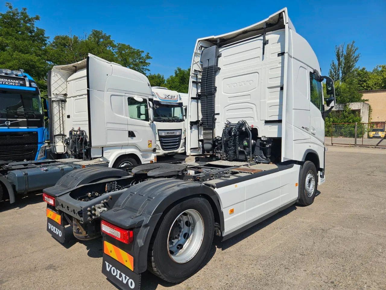 Volvo FH 460 Standard - Globe - Full Spoiler - Tracteur routier: photos 3 Volvo FH 460 Standard - Globe - Full Spoiler - Tracteur routier: photos 3
