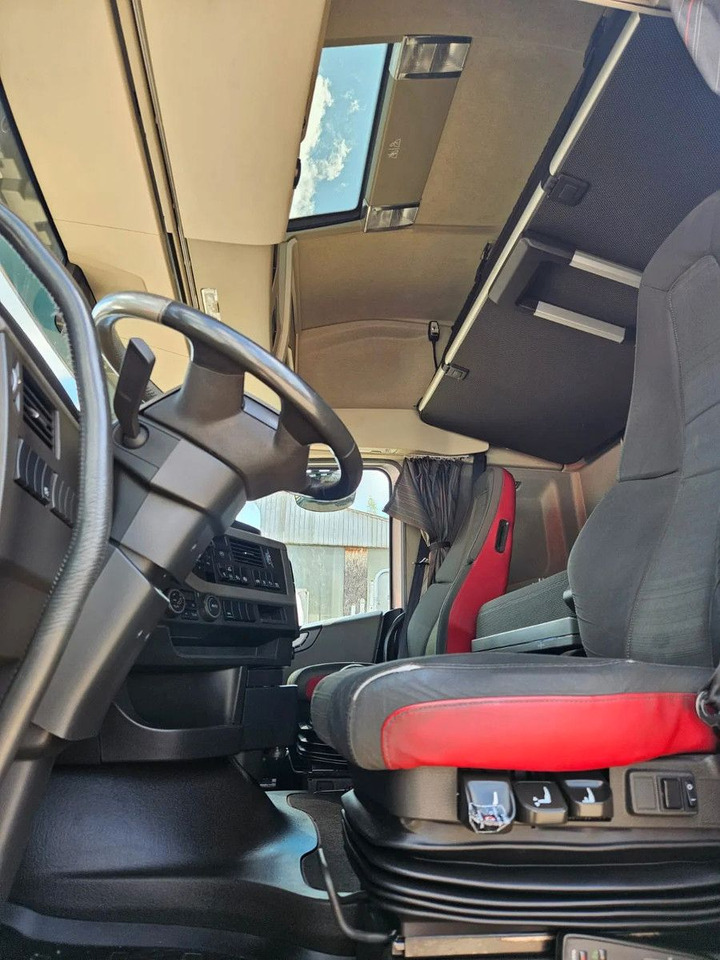 Volvo FH 500 Globe-Standard-Alloy W-ACC-DAS - Tracteur routier: photos 5 Volvo FH 500 Globe-Standard-Alloy W-ACC-DAS - Tracteur routier: photos 5