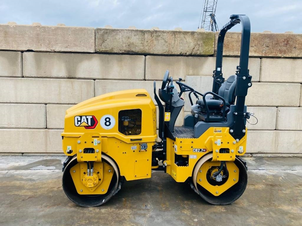 CAT CB 2.7 - Rouleau compresseur: photos 1 CAT CB 2.7 - Rouleau compresseur: photos 1