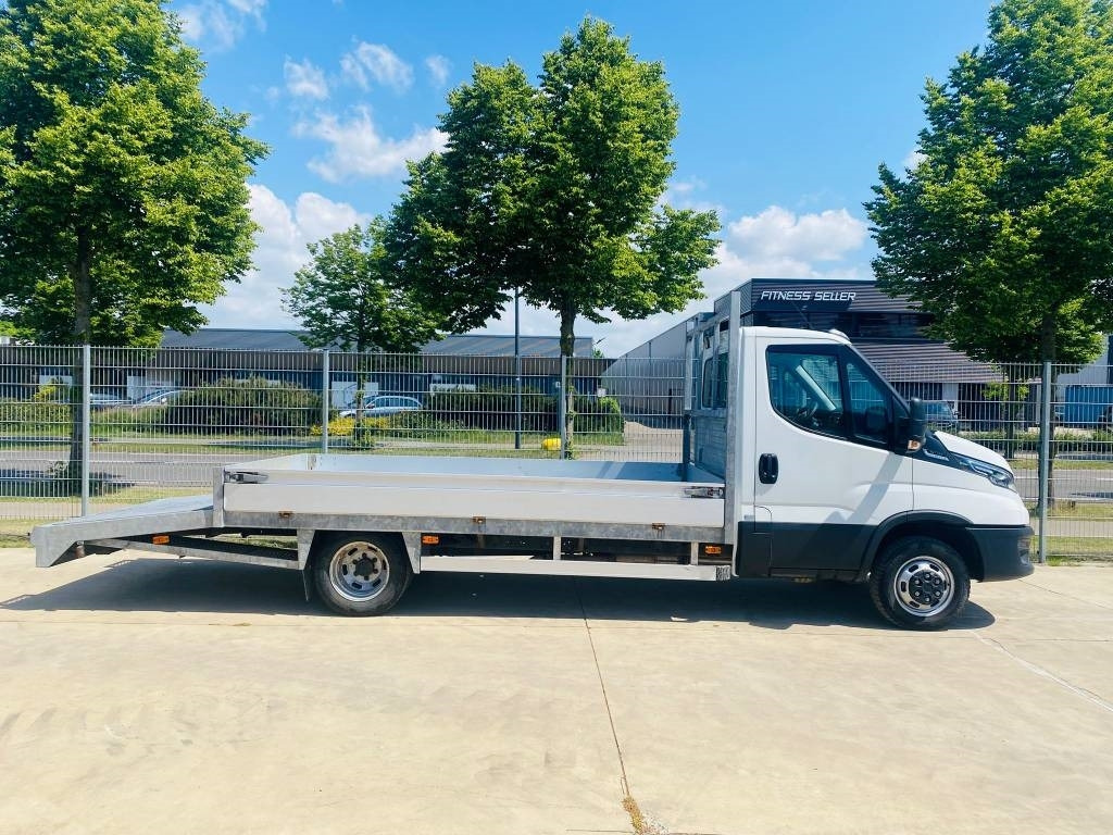 Iveco Daily 35 C18 - Fourgon grand volume: photos 4 Iveco Daily 35 C18 - Fourgon grand volume: photos 4