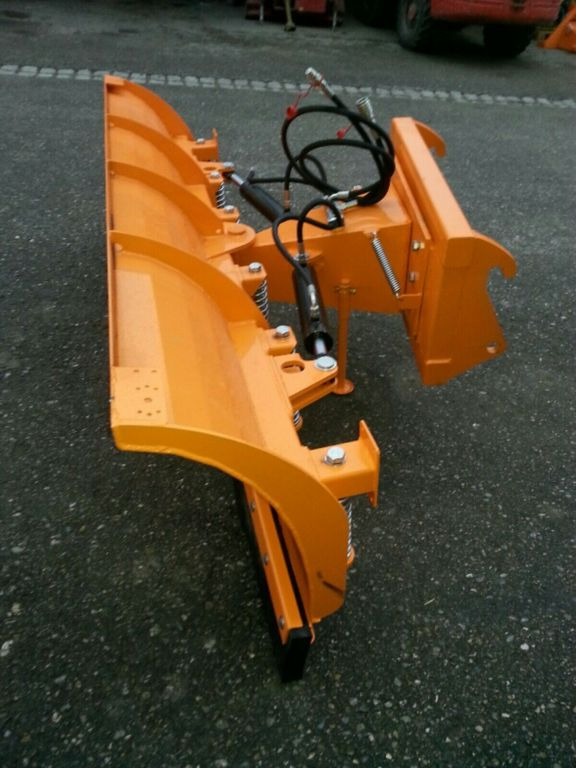 Kramer Schneeschild 2,6m 750, 5075, 850, 950, 1150 - Lame à neige pour Véhicule de voirie/ Spécial: photos 5 Kramer Schneeschild 2,6m 750, 5075, 850, 950, 1150 - Lame à neige pour Véhicule de voirie/ Spécial: photos 5