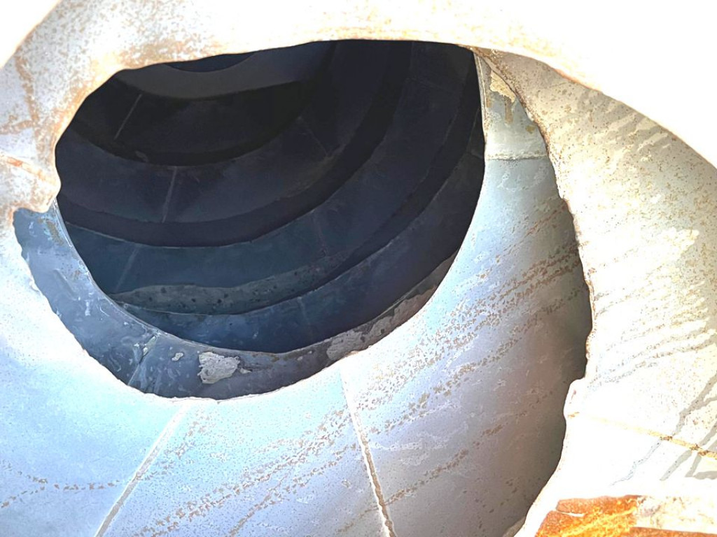 MERCEDES-BENZ Arocs 3236 8x4 Betonmischer Deutsch Top AP Achsen - Camion: photos 3 MERCEDES-BENZ Arocs 3236 8x4 Betonmischer Deutsch Top AP Achsen - Camion: photos 3