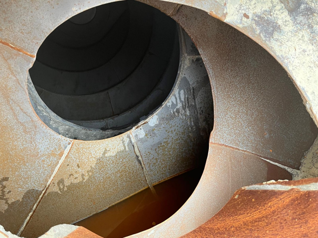 MERCEDES-BENZ Arocs 3240 B 8x4 Betonmischer Deutsch Top AP Achsen - Camion: photos 5 MERCEDES-BENZ Arocs 3240 B 8x4 Betonmischer Deutsch Top AP Achsen - Camion: photos 5