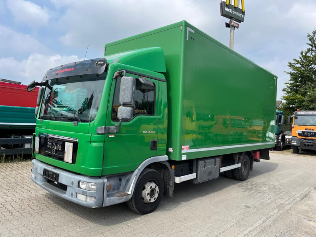 MAN MAN TG-L Standardkoffer LBW 12.220 4x2 BL LBW 1.5 to - Camion fourgon: photos 1 MAN MAN TG-L Standardkoffer LBW 12.220 4x2 BL LBW 1.5 to - Camion fourgon: photos 1