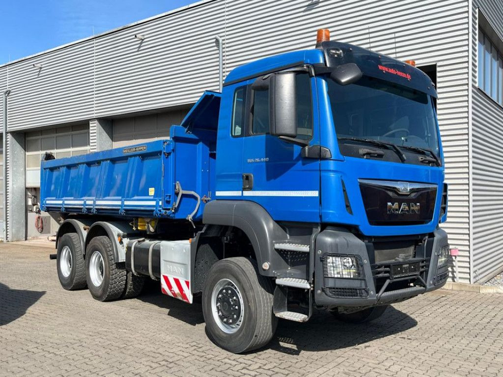 MAN TG-S 26.440 6x6 3-Achs Allradkipper Bordmatik Sc - Camion benne: photos 2 MAN TG-S 26.440 6x6 3-Achs Allradkipper Bordmatik Sc - Camion benne: photos 2