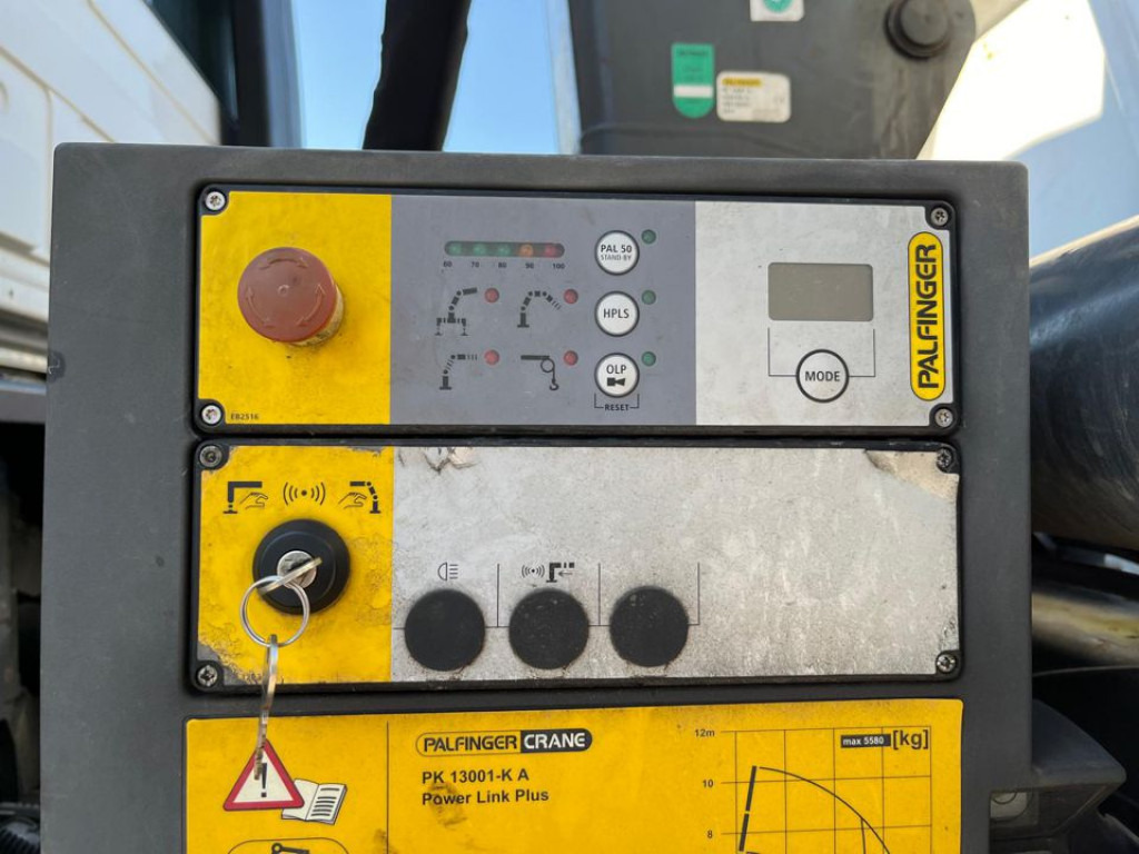 MERCEDES-BENZ Actros 1841 K 2-Achs Kipper Kran Funk 2xhydr+Greifer - Camion benne, Camion grue: photos 2 MERCEDES-BENZ Actros 1841 K 2-Achs Kipper Kran Funk 2xhydr+Greifer - Camion benne, Camion grue: photos 2