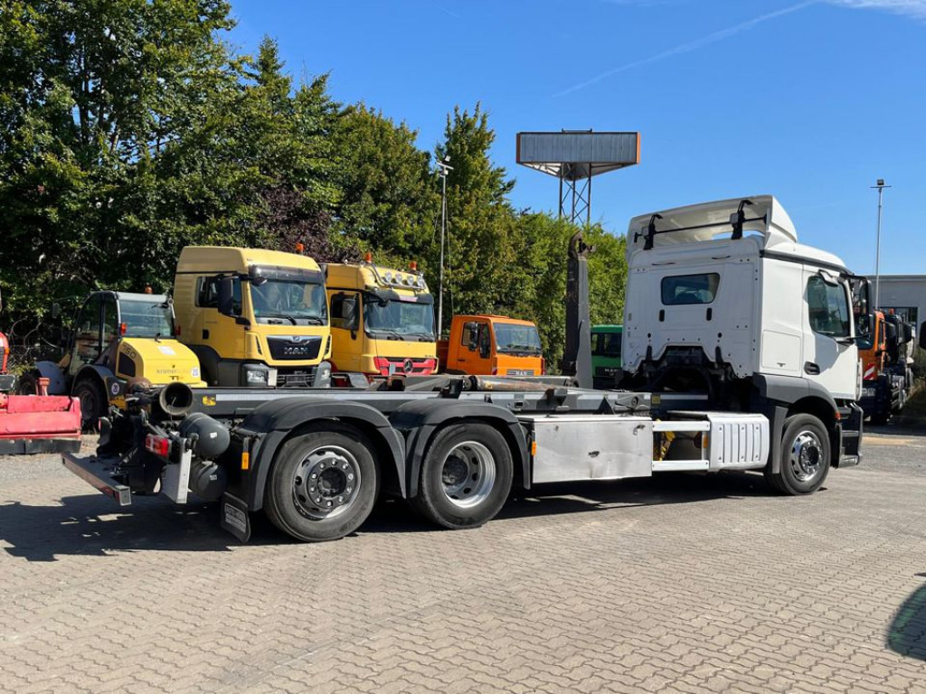 Crédit-bail de MERCEDES-BENZ Actros 2543 L 6x2 Abrollkipper MeillerLenk Lift MERCEDES-BENZ Actros 2543 L 6x2 Abrollkipper MeillerLenk Lift: photos 10 Crédit-bail de MERCEDES-BENZ Actros 2543 L 6x2 Abrollkipper MeillerLenk Lift MERCEDES-BENZ Actros 2543 L 6x2 Abrollkipper MeillerLenk Lift: photos 10