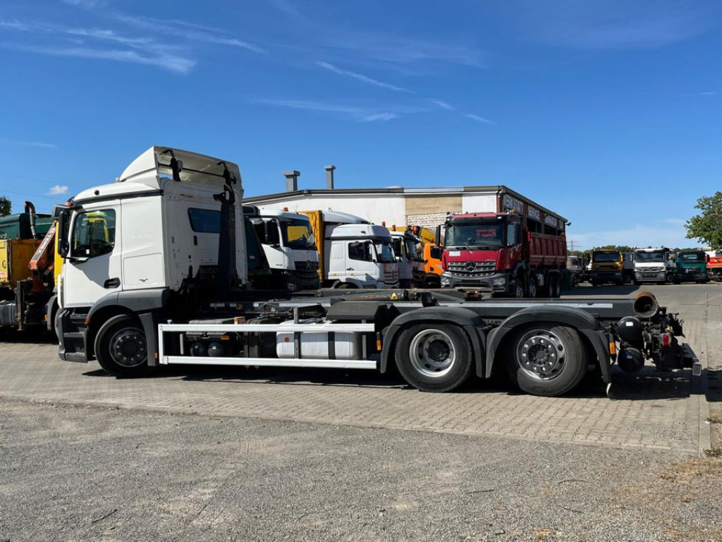 Crédit-bail de MERCEDES-BENZ Actros 2543 L 6x2 Abrollkipper MeillerLenk Lift MERCEDES-BENZ Actros 2543 L 6x2 Abrollkipper MeillerLenk Lift: photos 9 Crédit-bail de MERCEDES-BENZ Actros 2543 L 6x2 Abrollkipper MeillerLenk Lift MERCEDES-BENZ Actros 2543 L 6x2 Abrollkipper MeillerLenk Lift: photos 9