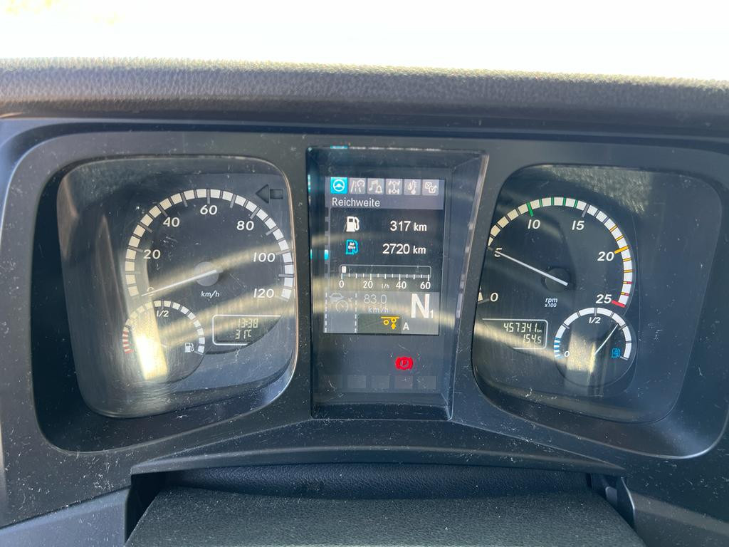 MERCEDES-BENZ Antos 2540 L 6x2 Pritsche LBW Coca Cola, 8,2m Getränke - Camion à rideaux coulissants: photos 2 MERCEDES-BENZ Antos 2540 L 6x2 Pritsche LBW Coca Cola, 8,2m Getränke - Camion à rideaux coulissants: photos 2