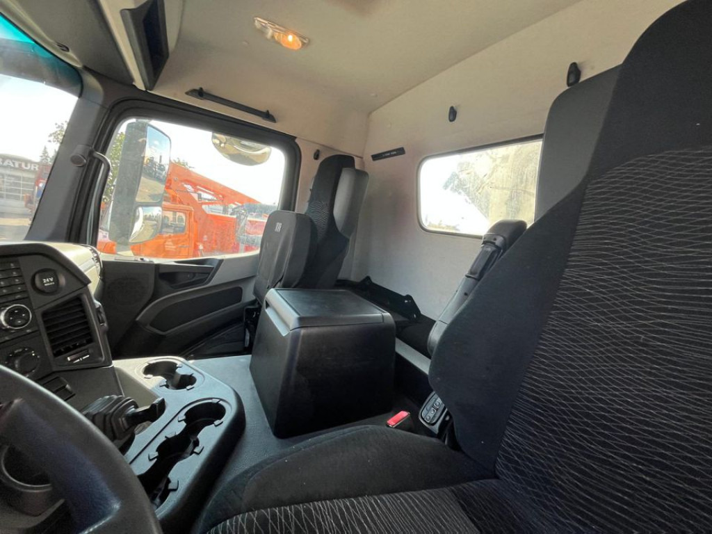 MERCEDES-BENZ Antos 2543 L 6x2 Abrollkipper mit Kran Funk+Greiferst. - Camion ampliroll, Camion grue: photos 5 MERCEDES-BENZ Antos 2543 L 6x2 Abrollkipper mit Kran Funk+Greiferst. - Camion ampliroll, Camion grue: photos 5