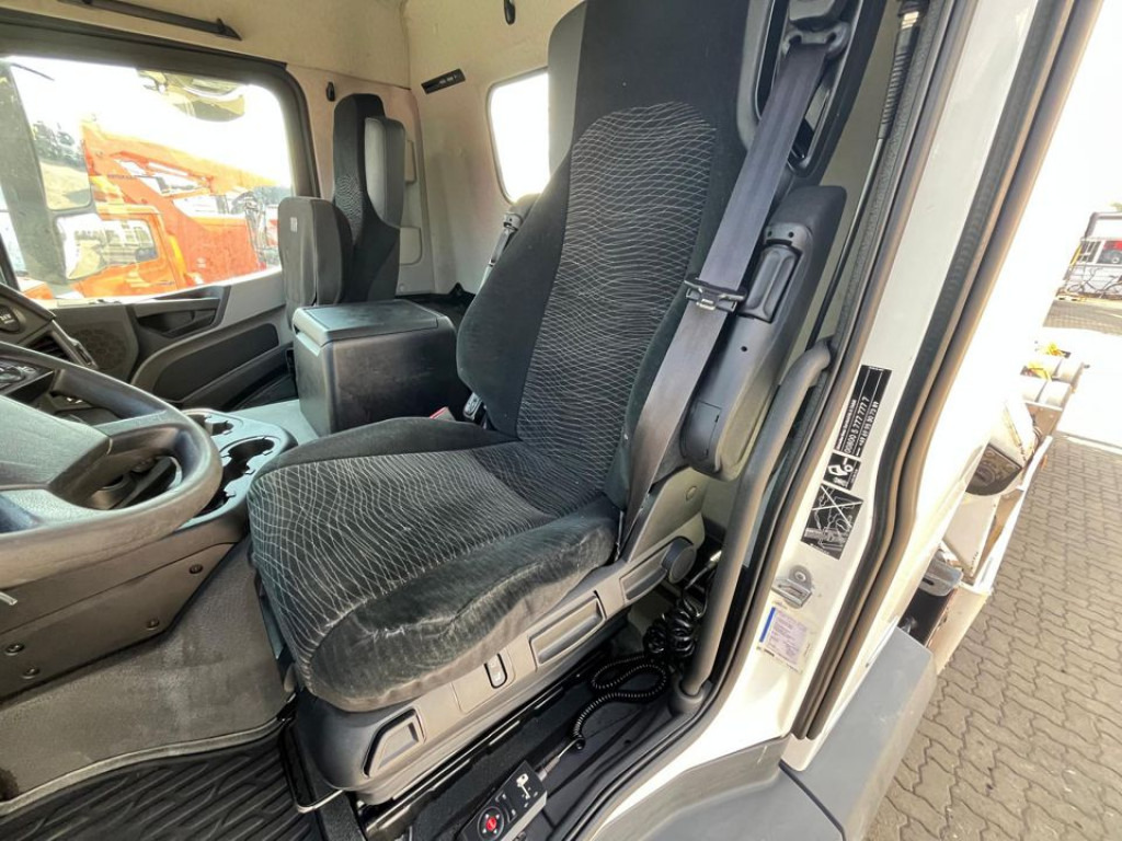 MERCEDES-BENZ Antos 2543 L 6x2 Abrollkipper mit Kran Funk+Greiferst. - Camion ampliroll, Camion grue: photos 3 MERCEDES-BENZ Antos 2543 L 6x2 Abrollkipper mit Kran Funk+Greiferst. - Camion ampliroll, Camion grue: photos 3